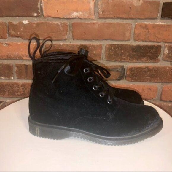 Dr. Martens Black Velvet Combat Boots Size 6 - Picture 3 of 8